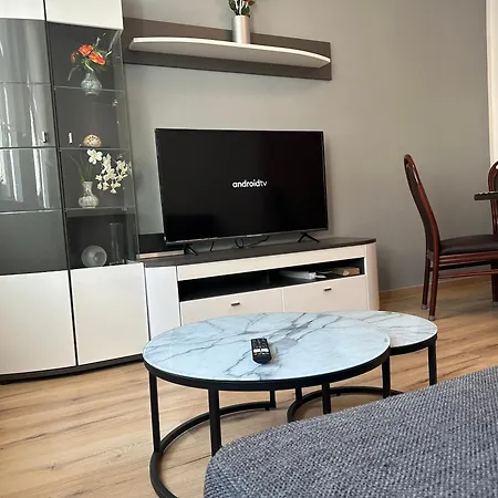 Apartment 3 Center East *